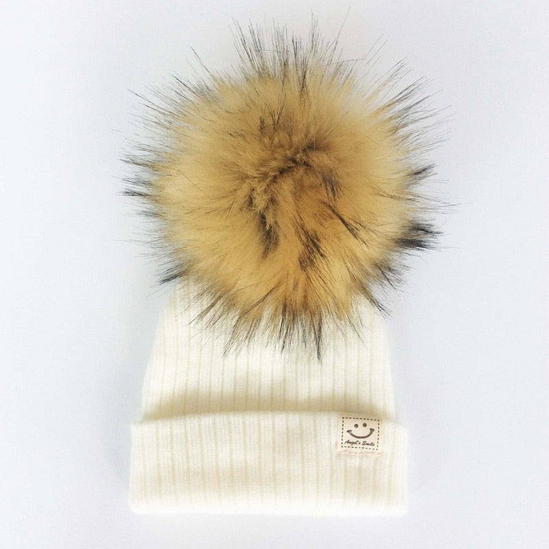 THE POMPOM HAT